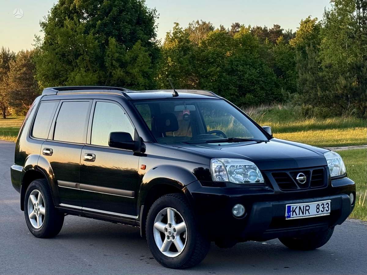 Nissan X-Trail 2005 — interior