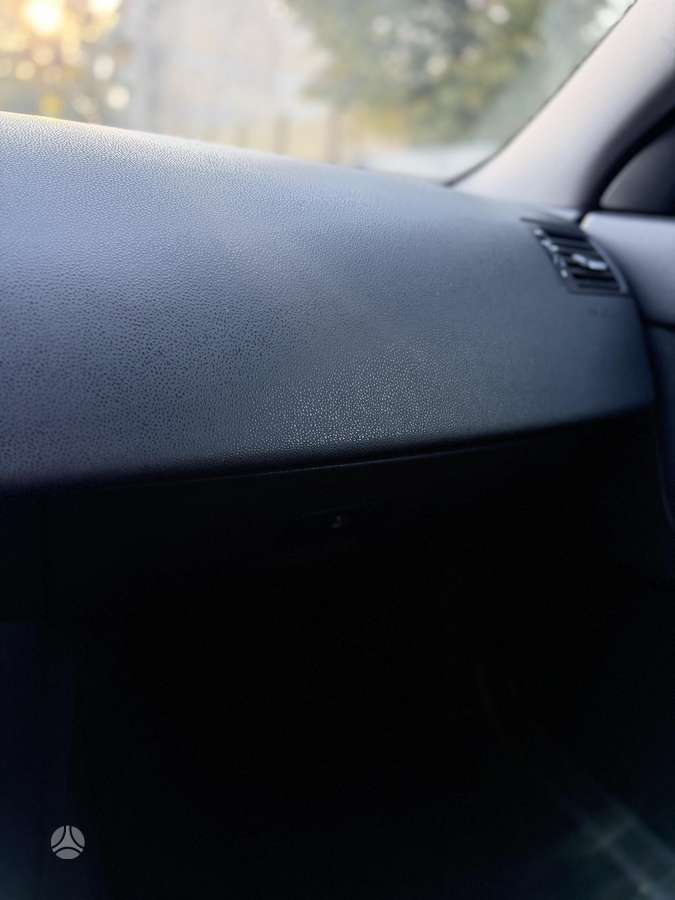 Volvo V50 2008 — photo 27