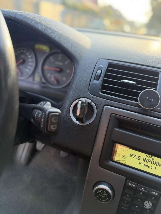 Volvo V50 2008 — photo 28