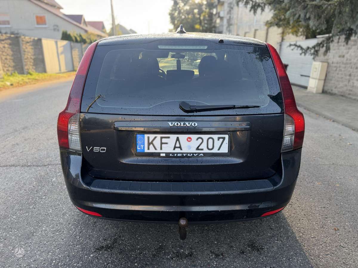 Volvo V50 2008 — photo 7
