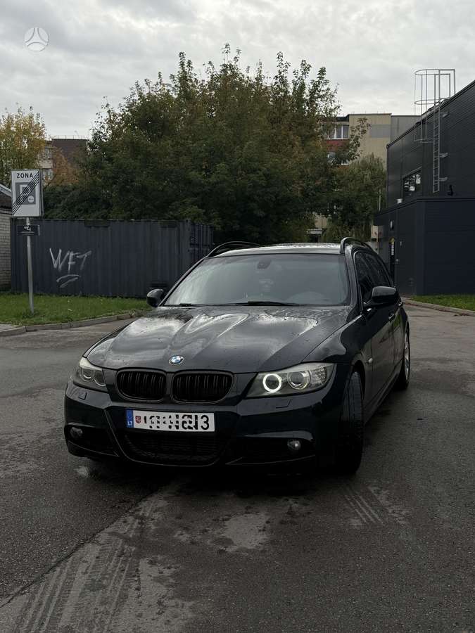 BMW 320, 2010