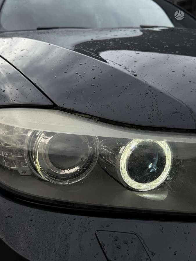 BMW 320 2010 — photo 6