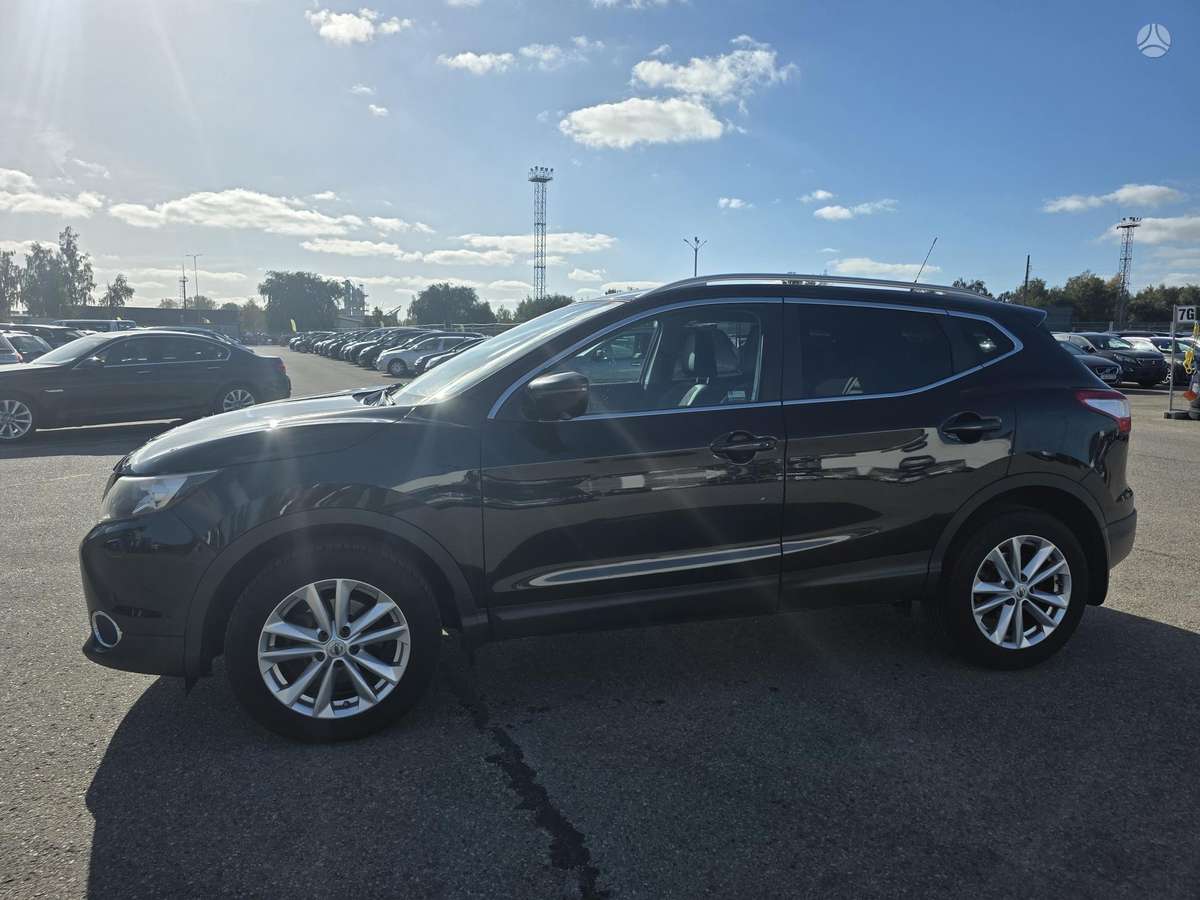 Nissan Qashqai 2014 — салон