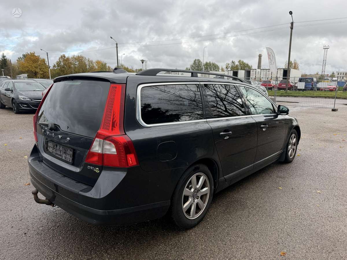 Volvo V70 2011 — photo 5