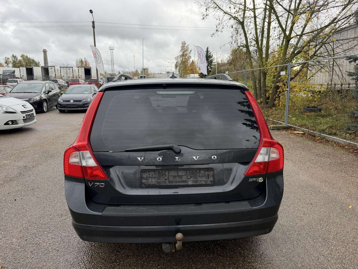 Volvo V70 2011 — photo 6