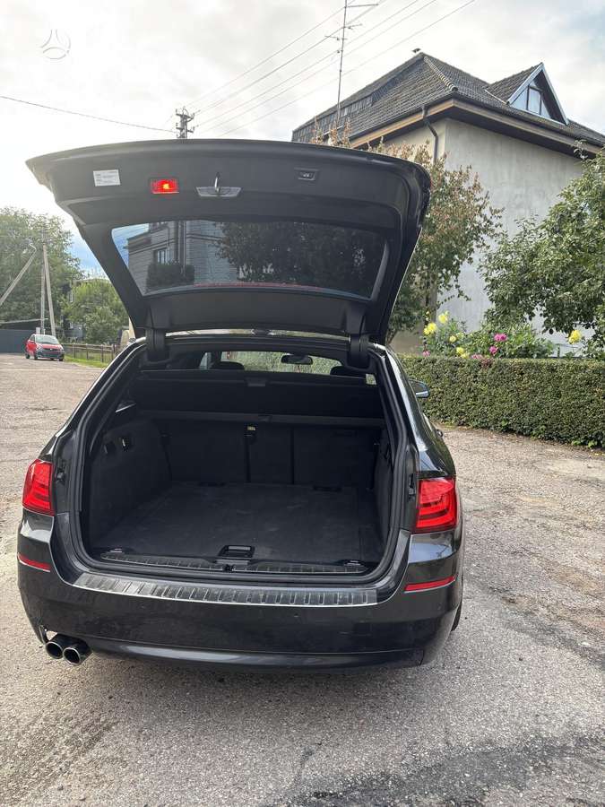 BMW 530 2012 — photo 11