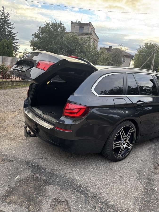 BMW 530 2012 — photo 17