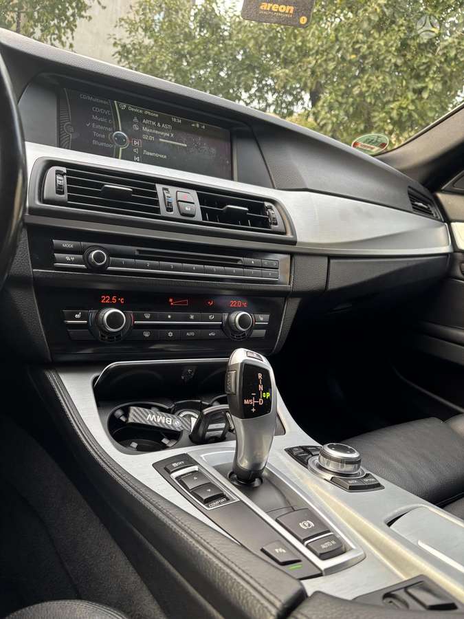 BMW 530 2012 — photo 18