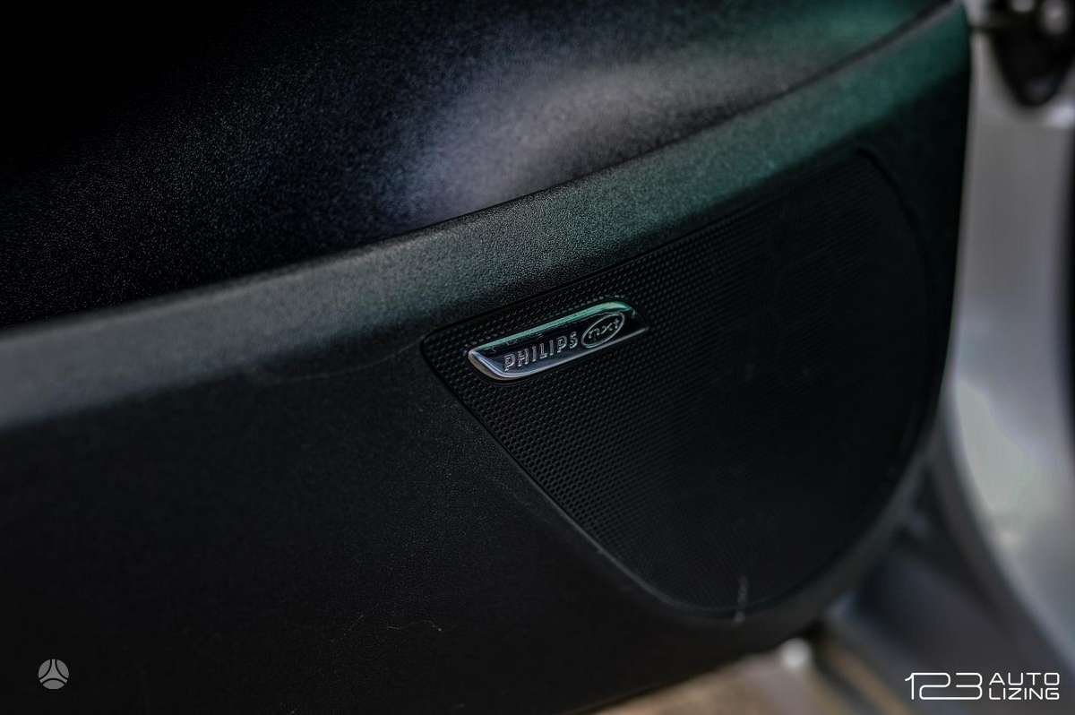 Citroen C4 2010 — photo 14