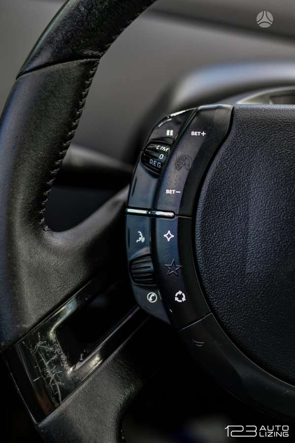 Citroen C4 2010 — photo 17