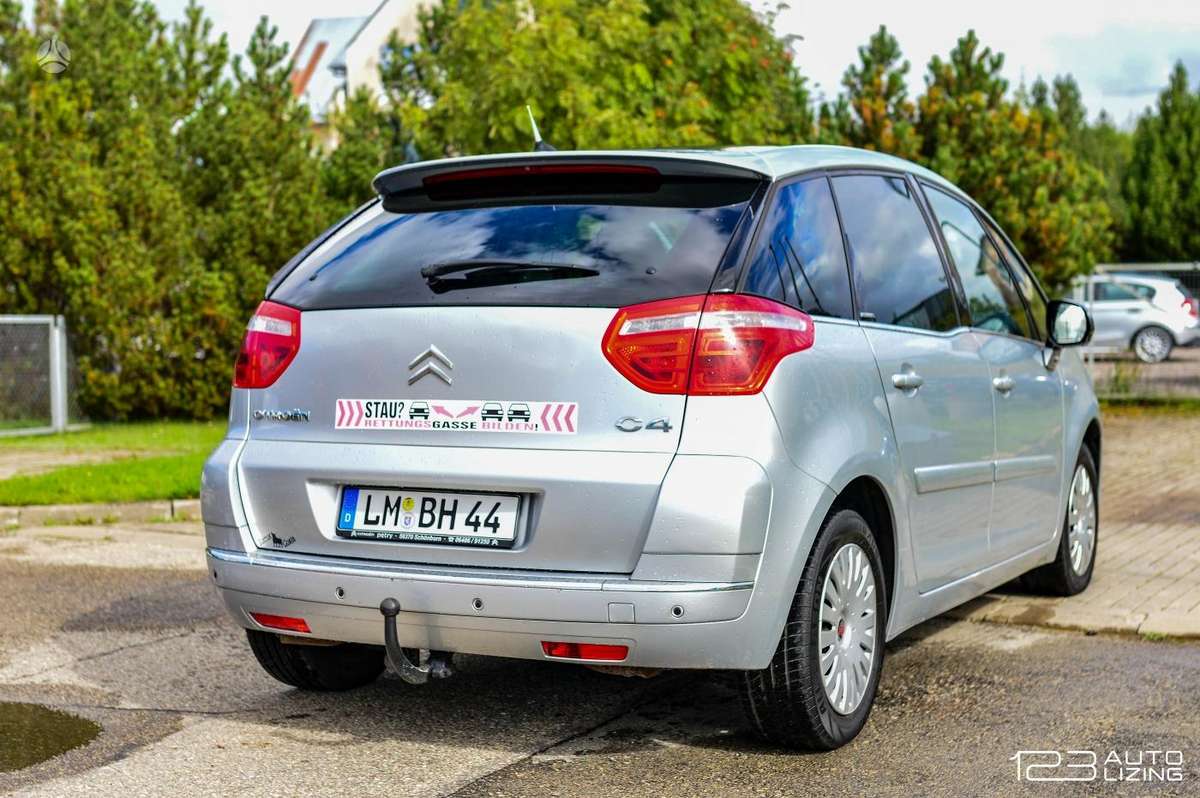 Citroen C4 2010 — photo 5