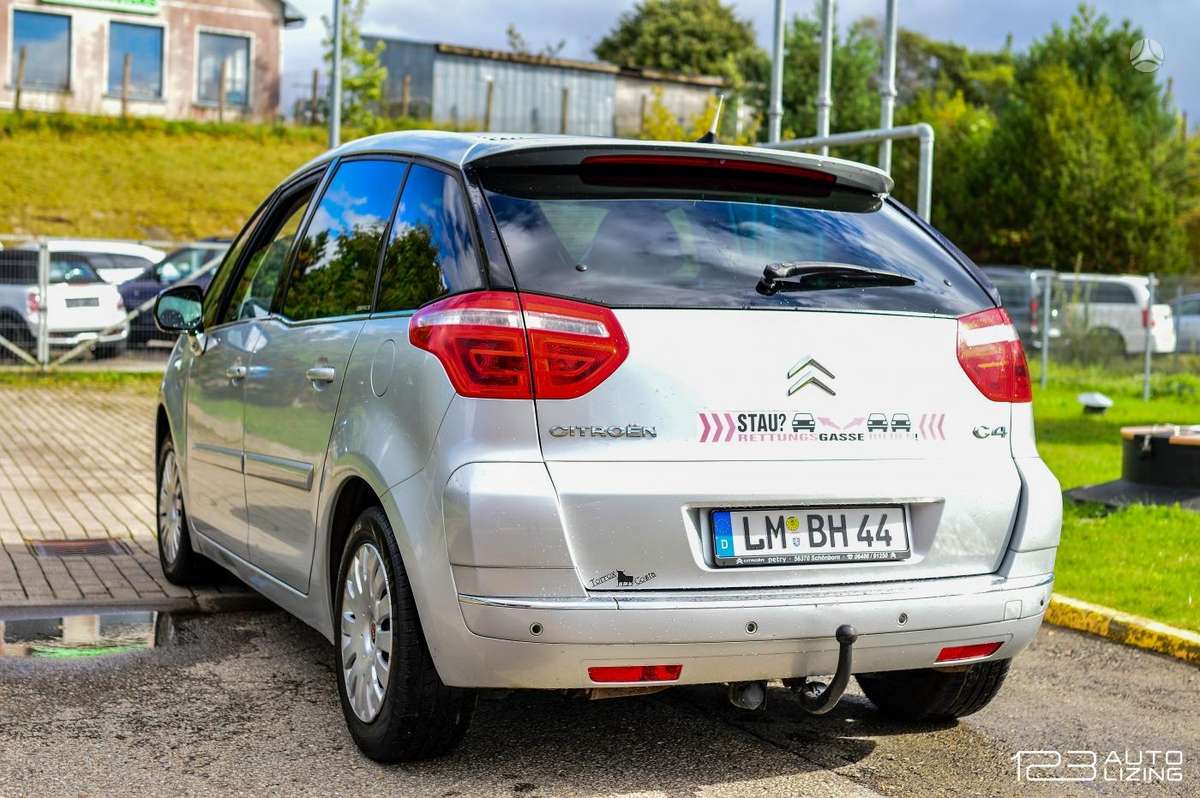 Citroen C4 2010 — photo 6