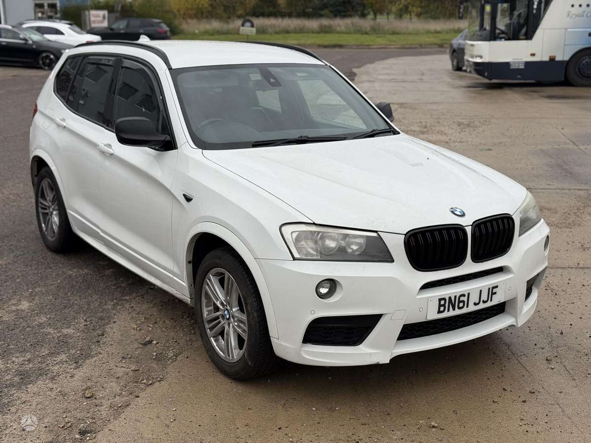 BMW X3 2011 — rear view