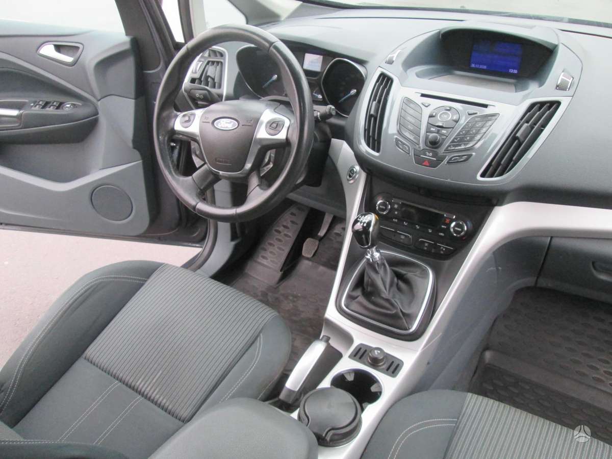 Ford Grand 2011 — photo 10