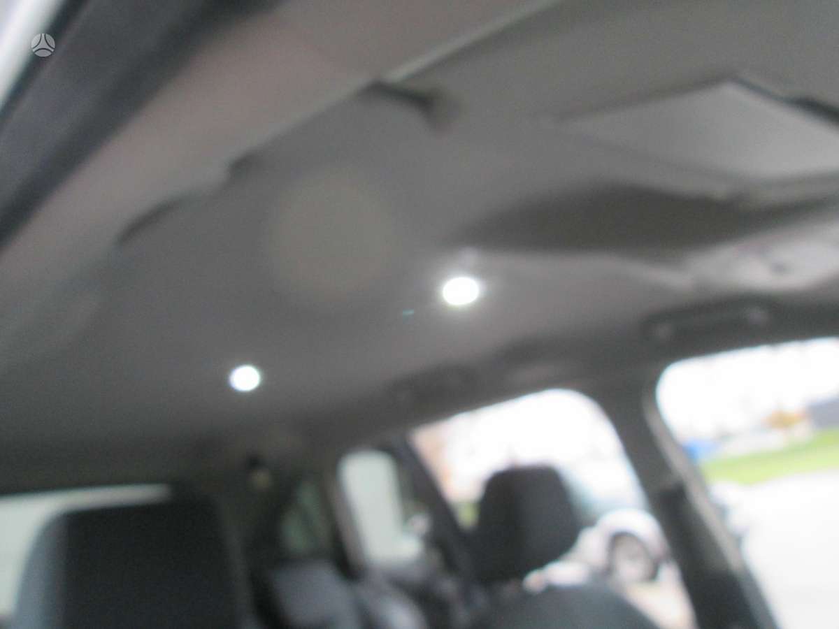 Ford Grand 2011 — photo 12