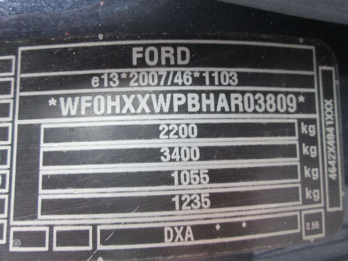 Ford Grand 2011 — photo 13
