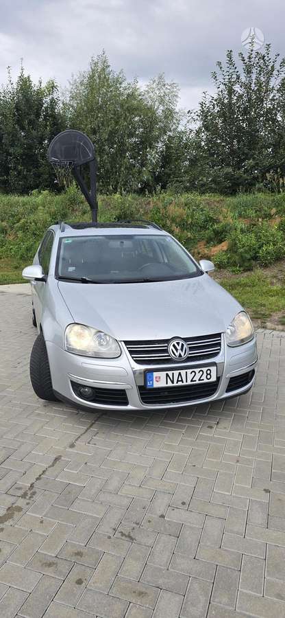Volkswagen Golf 2008 — interior