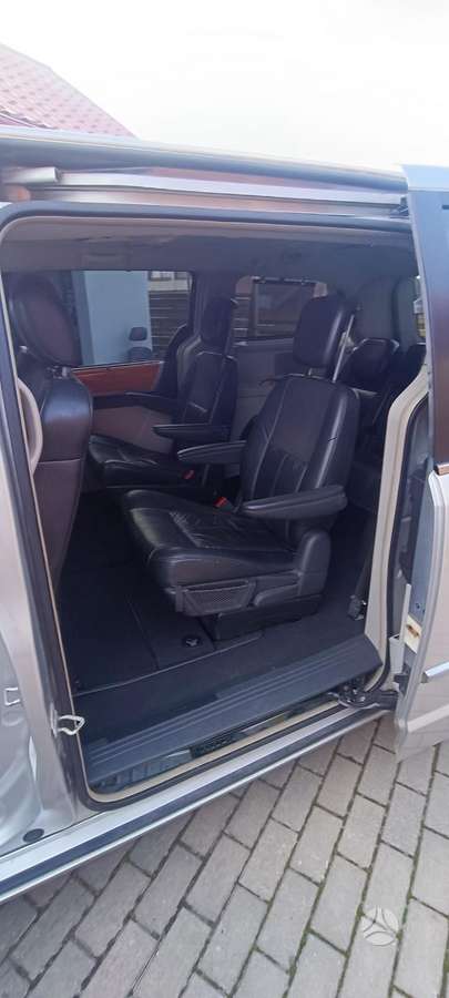 Chrysler Grand 2008 — photo 10