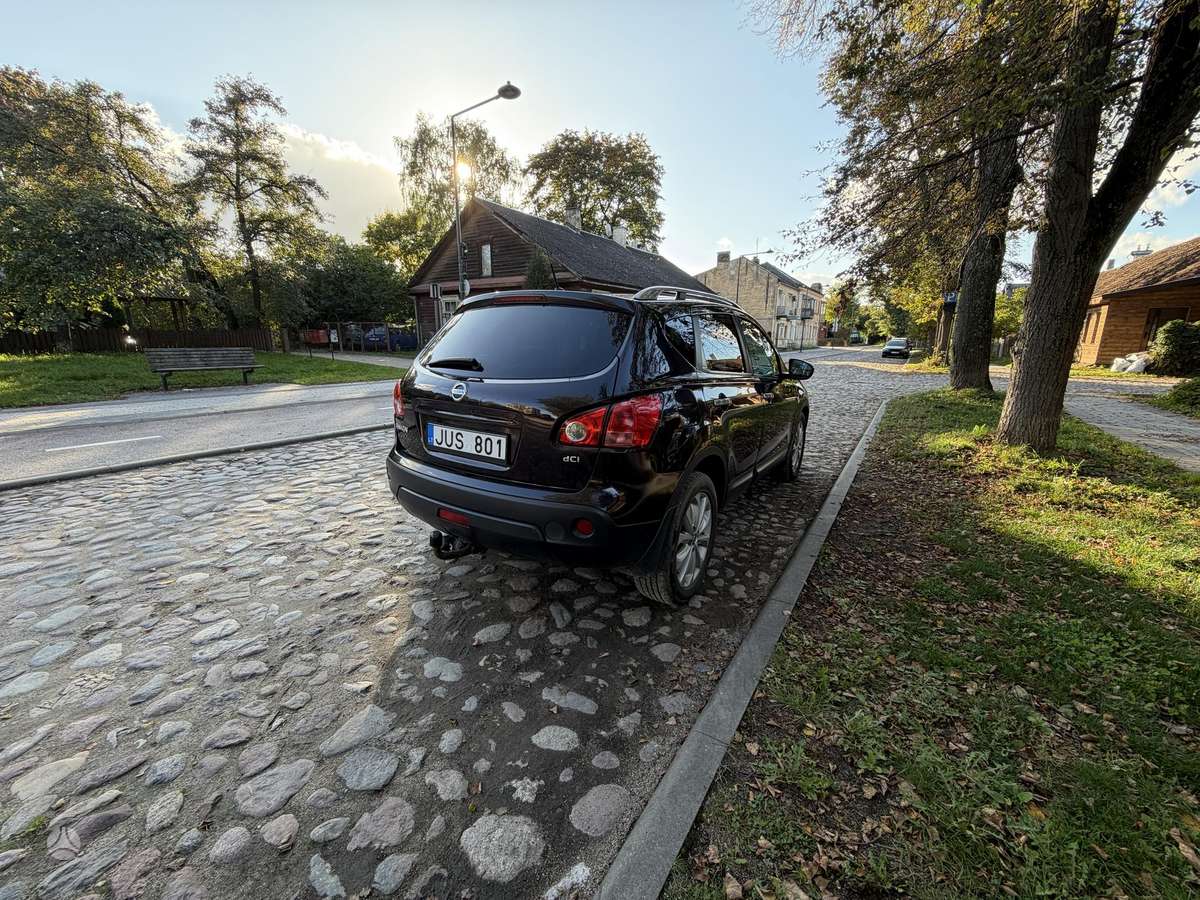 Nissan Qashqai 2010 — двигун 1461 cm³, 106 HP (78kW)