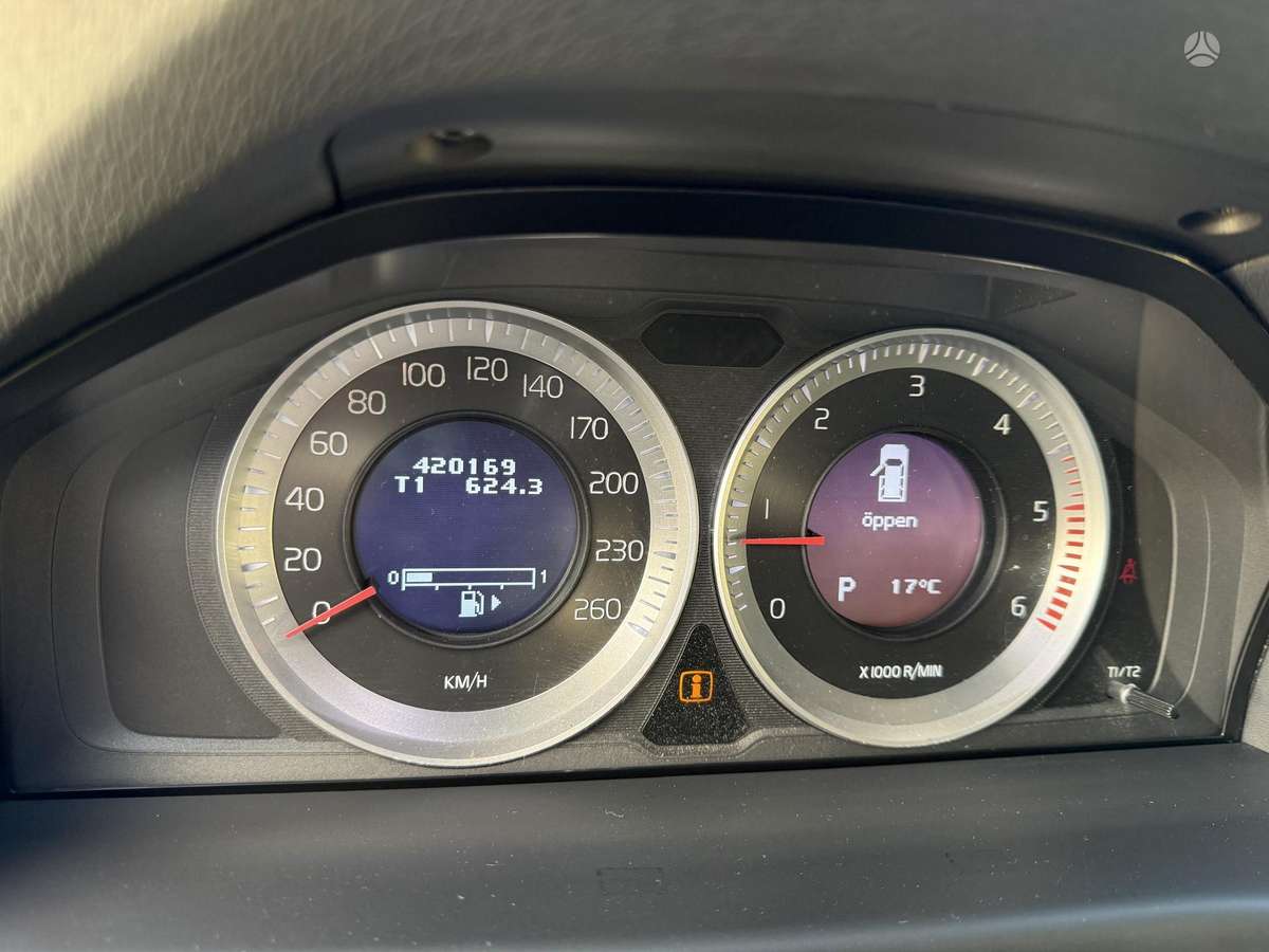Volvo XC70 2011 — photo 5