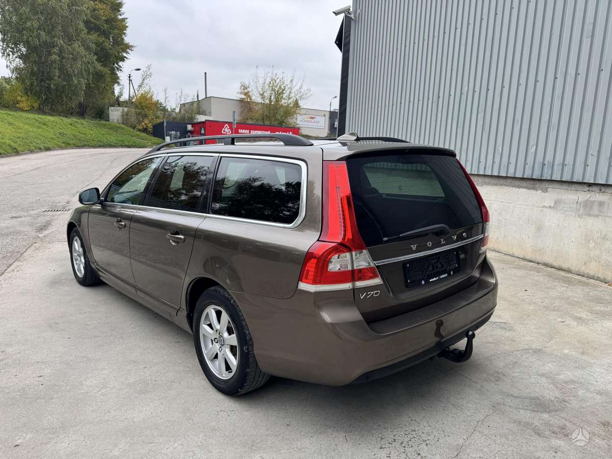 Volvo V70 2014 — салон