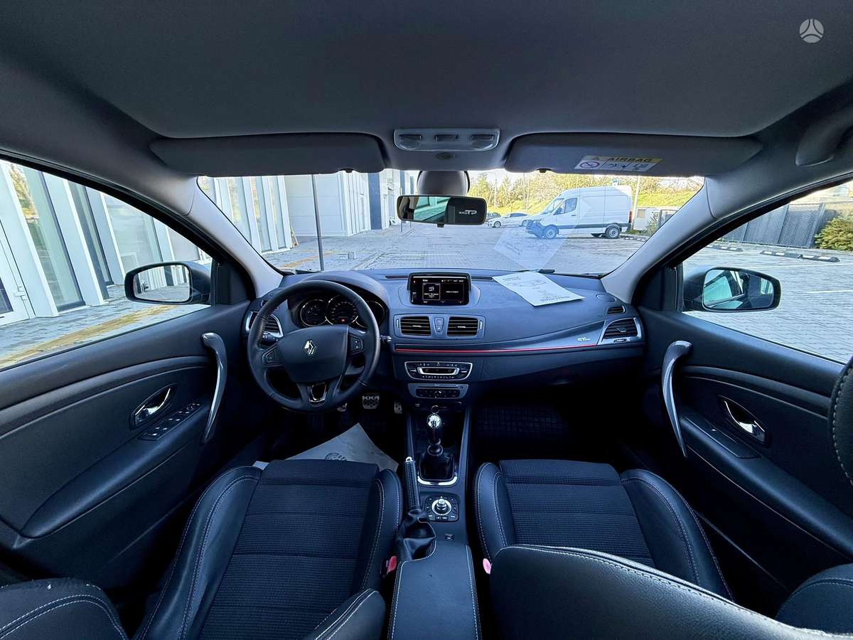Renault Megane 2014 — photo 10