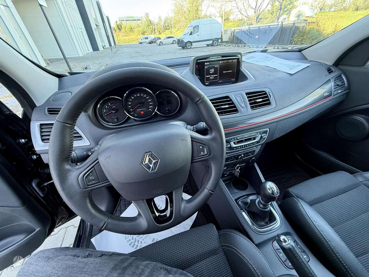 Renault Megane 2014 — photo 12