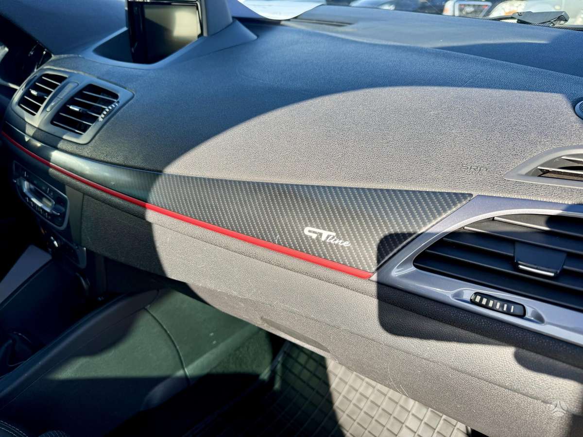 Renault Megane 2014 — photo 20
