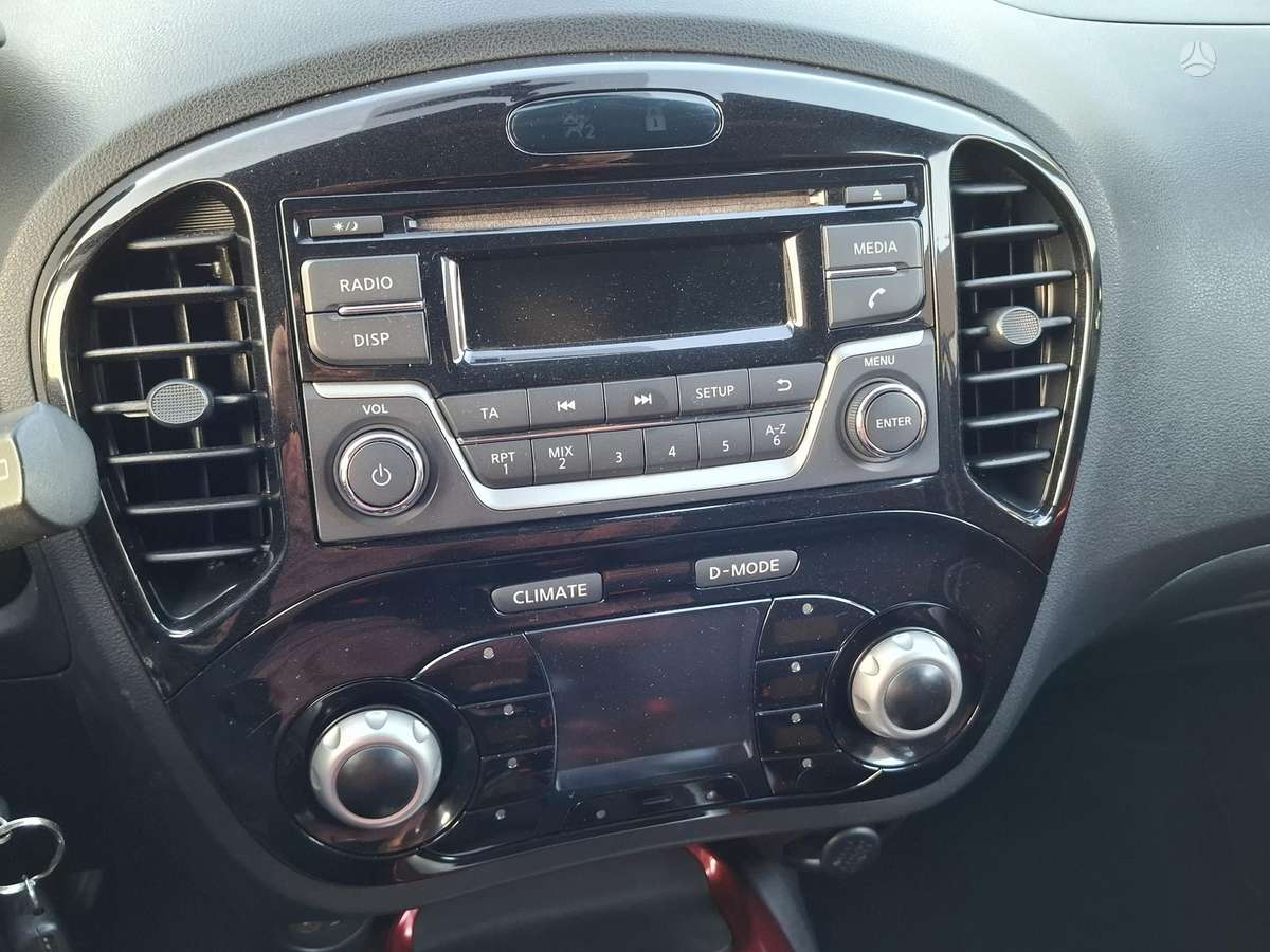 Nissan Juke 2015 — фото 12