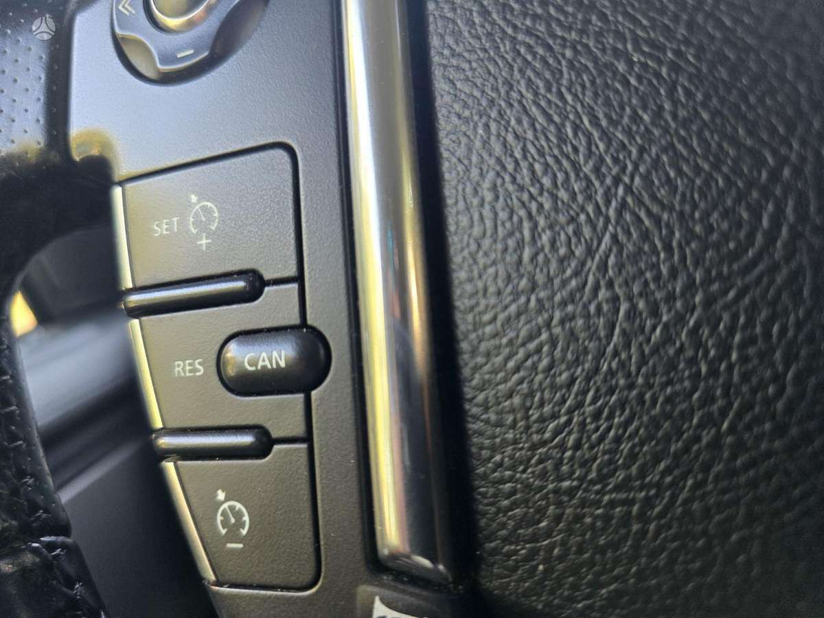 Land Rover 2012 — photo 14