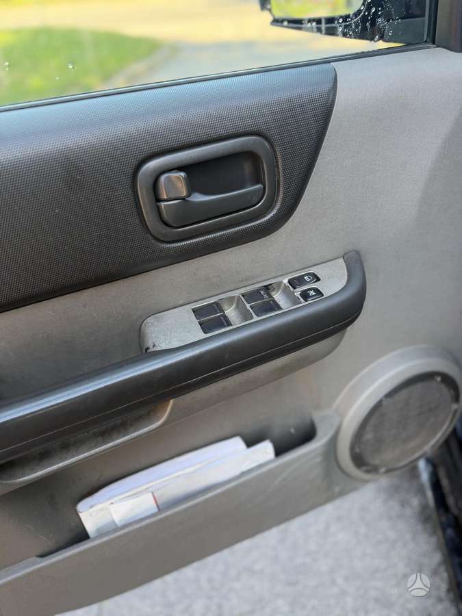 Nissan X-Trail 2004 — photo 14