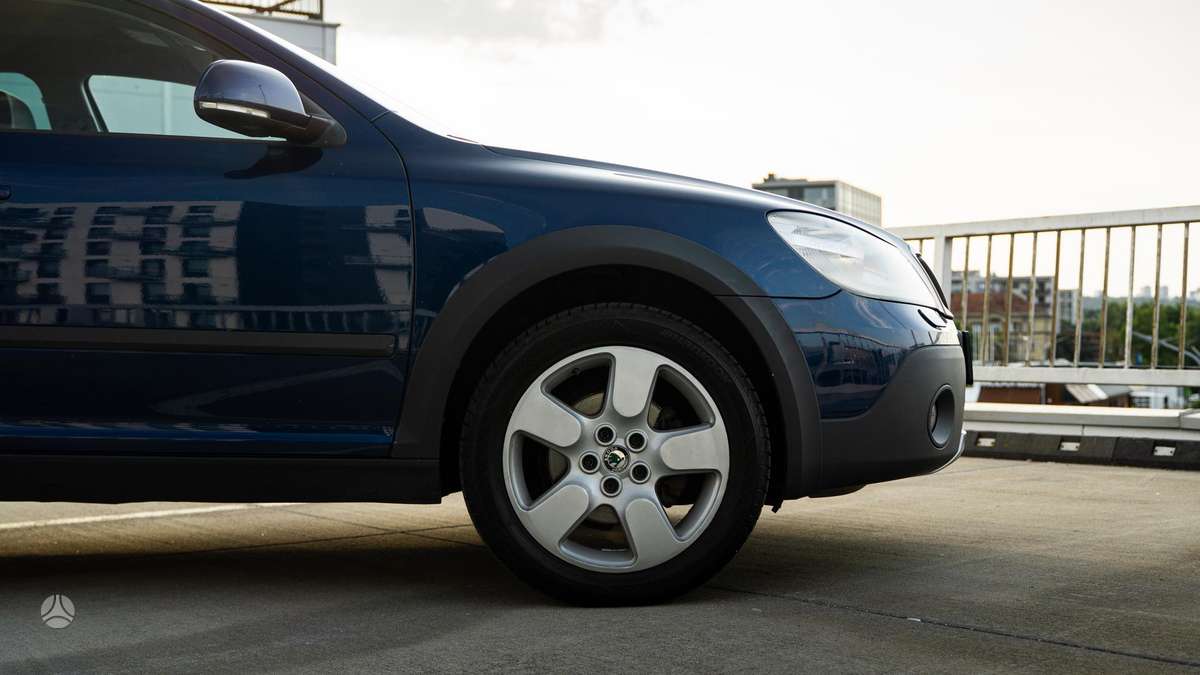 Skoda Octavia 2011 — photo 7