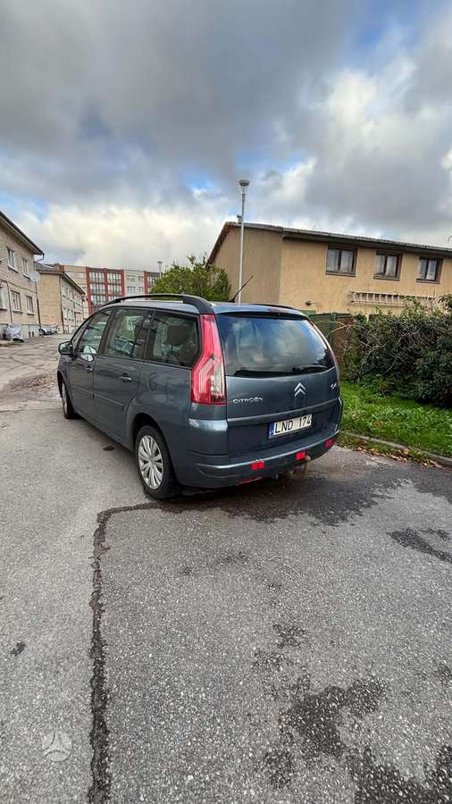 Citroen C4 2010 — engine 2000 cm³, 136 HP (100kW)