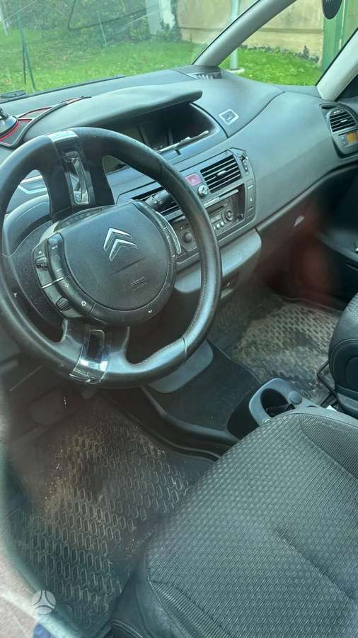 Citroen C4 2010 — photo 5