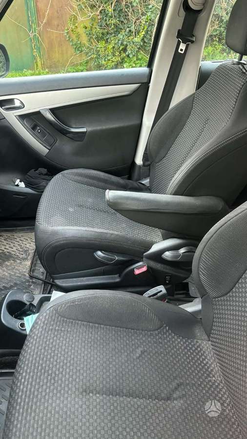 Citroen C4 2010 — photo 6
