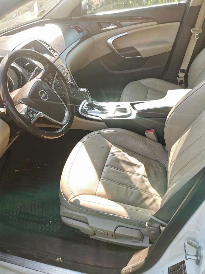 Opel Insignia 2013 — photo 12