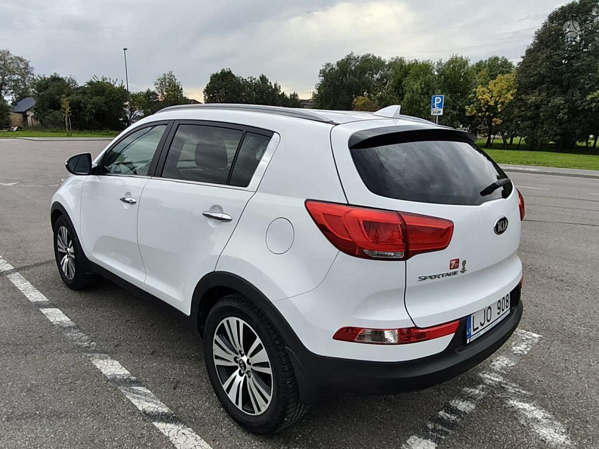 Kia Sportage 2014 — двигун 1998 cm³, 163 HP (120kW)