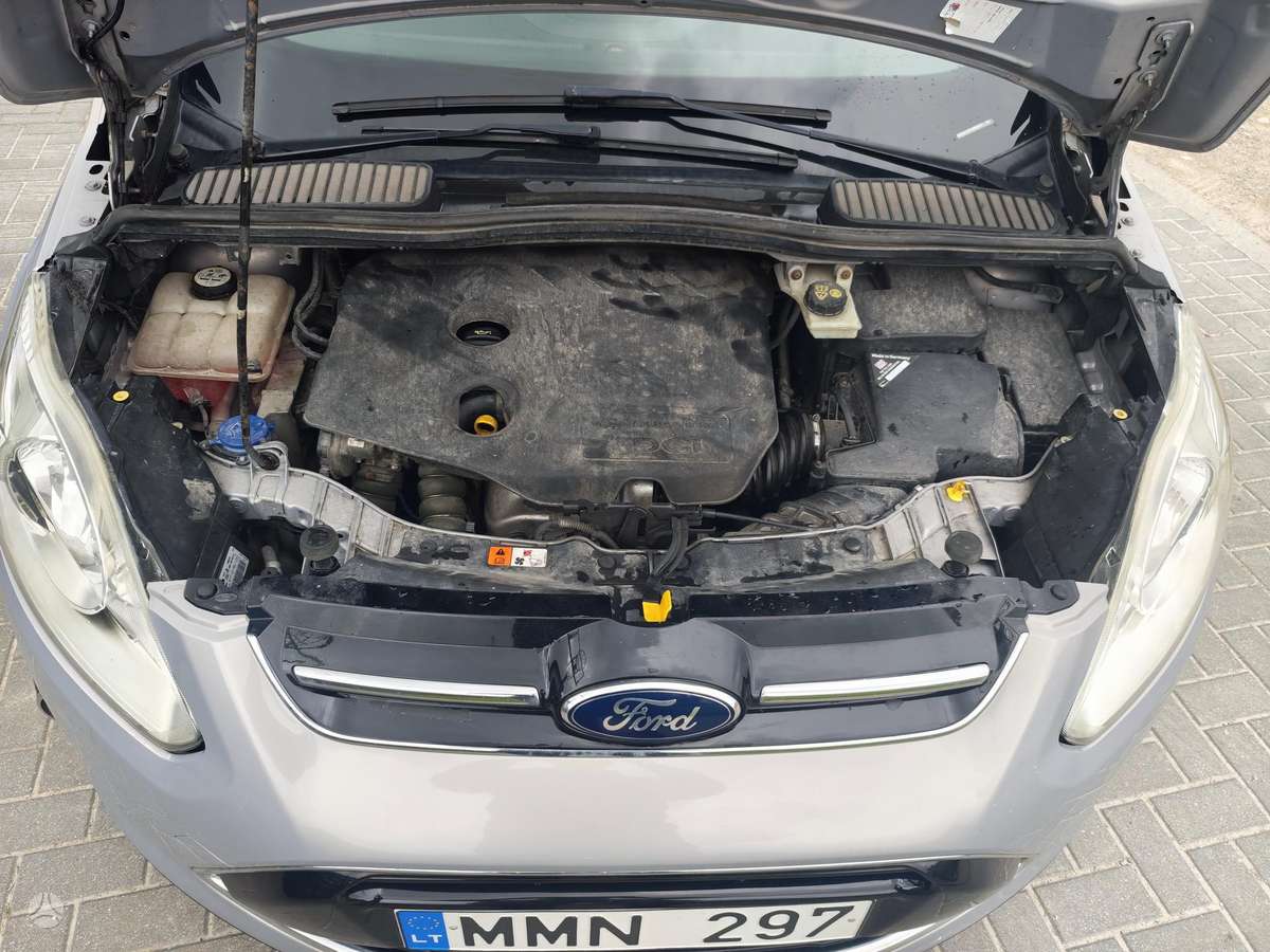 Ford C-MAX 2011 — photo 11