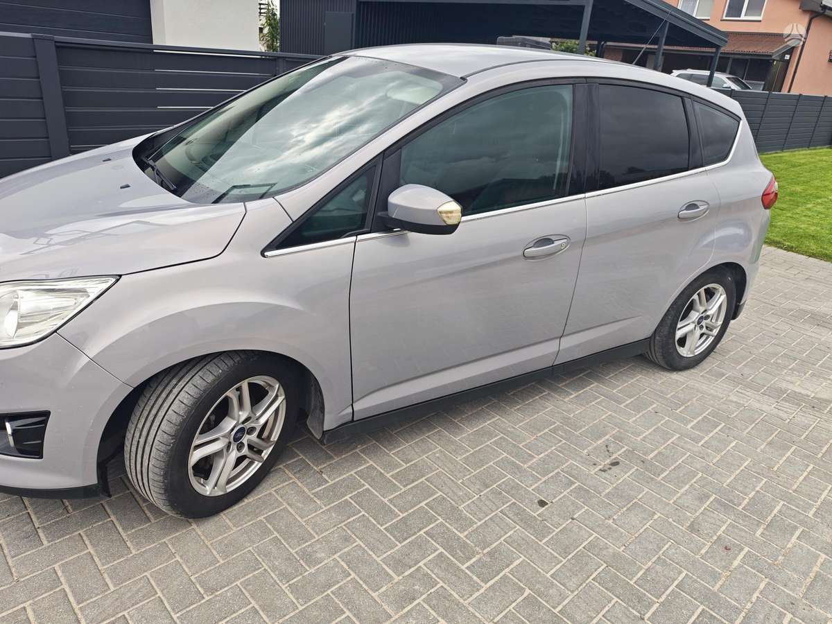 Ford C-MAX 2011 — interior