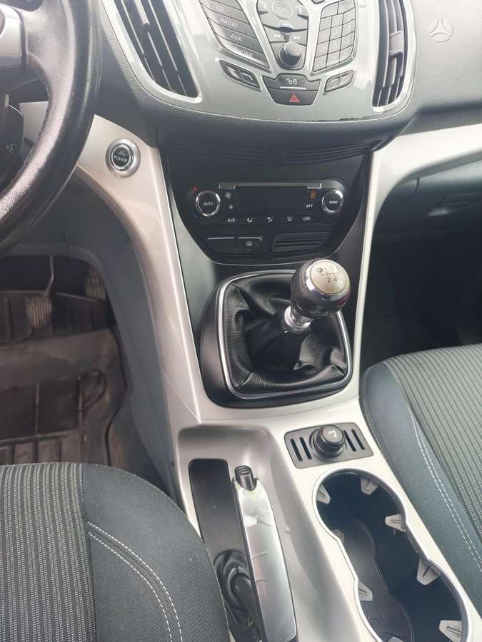 Ford C-MAX 2011 — photo 5