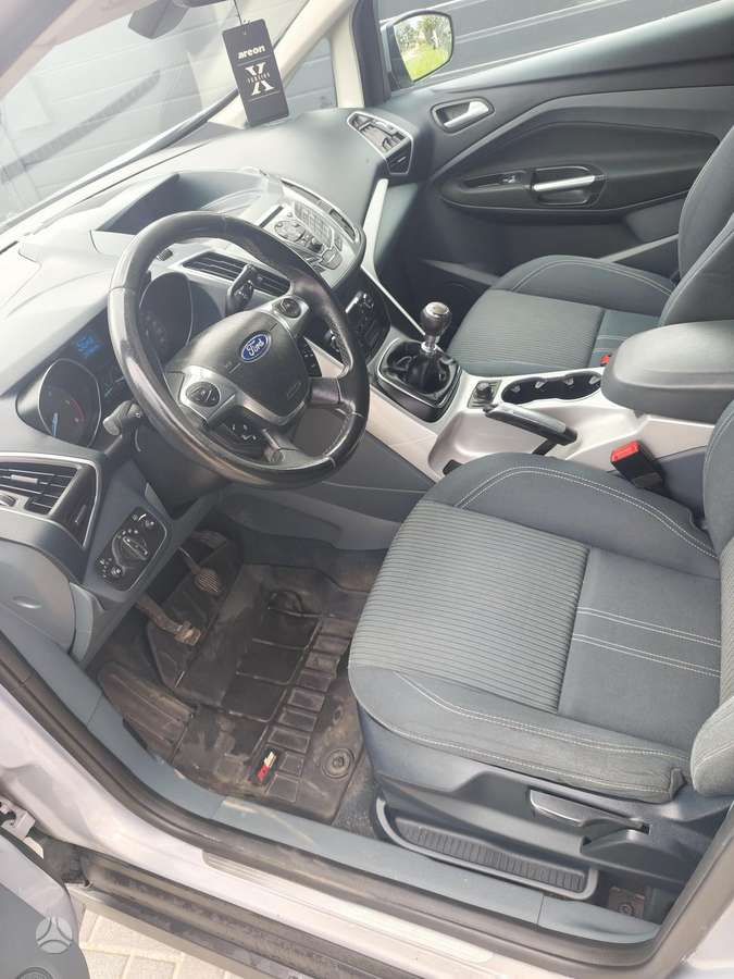 Ford C-MAX 2011 — photo 7