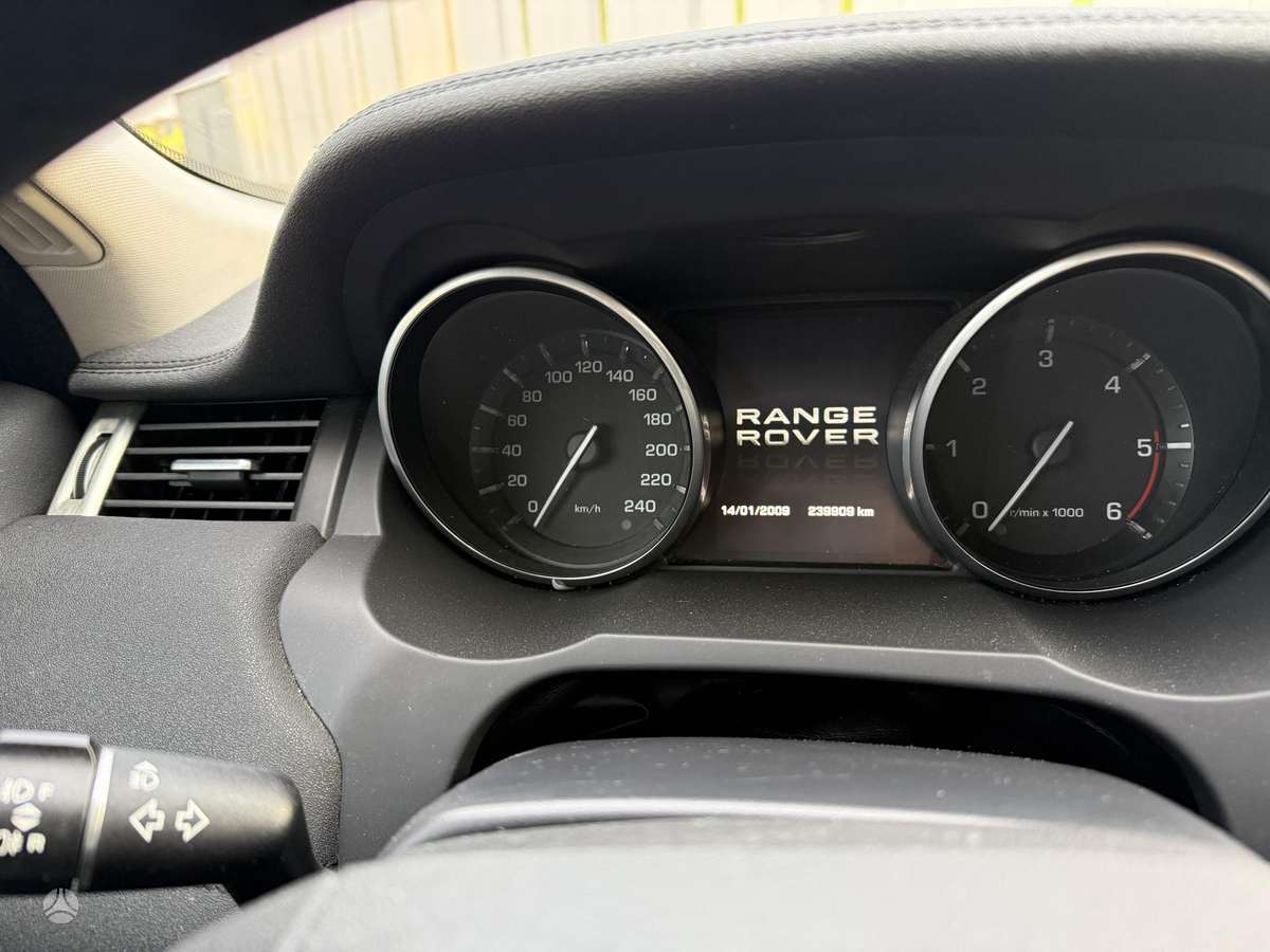 Land Rover 2012 — photo 19