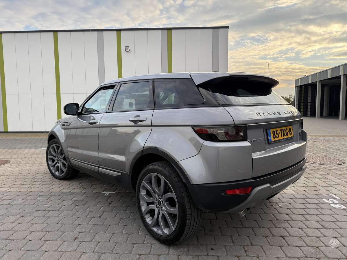 Land Rover 2012 — rear view