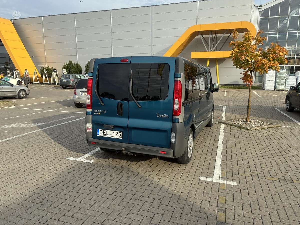 Renault Trafic 2007 — фото 12