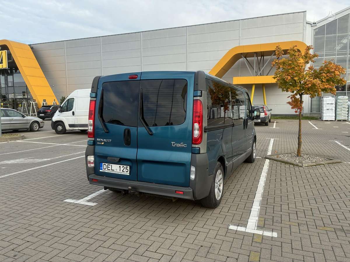 Renault Trafic 2007 — двигун 2500 cm³, 145 HP (107kW)