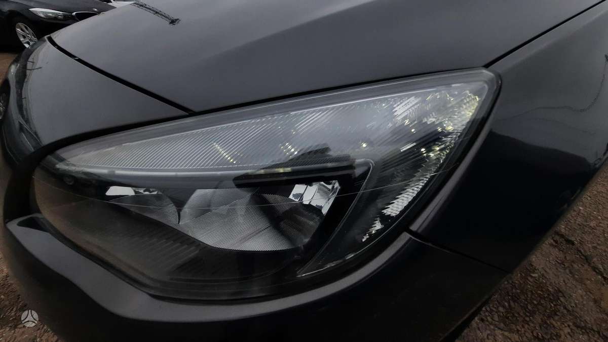 Opel Astra 2013 — photo 31