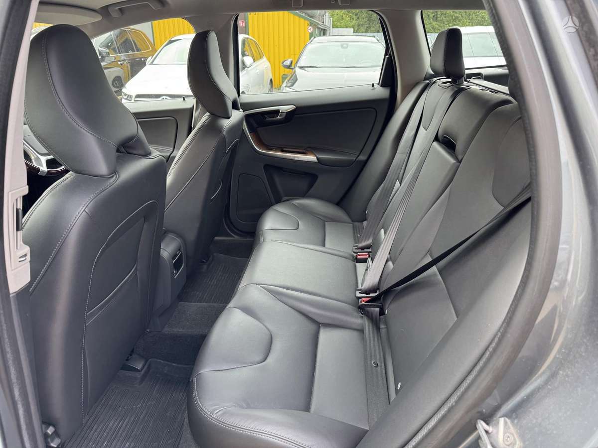 Volvo XC60 2015 — фото 10