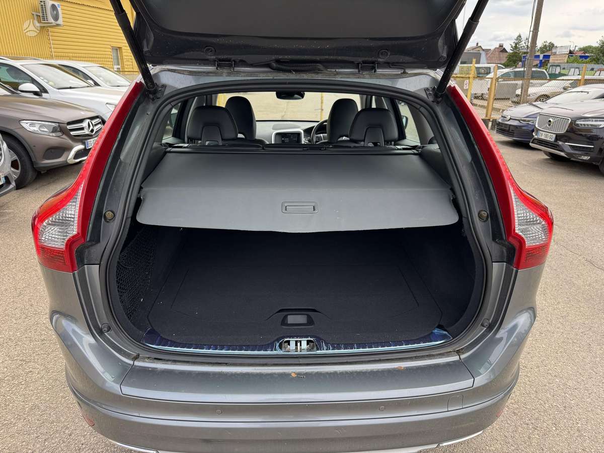 Volvo XC60 2015 — фото 11