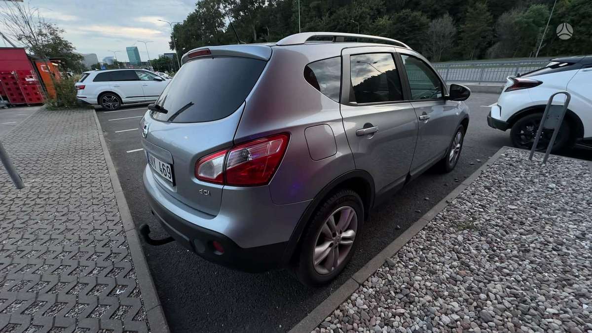 Nissan Qashqai 2011 — фото 11