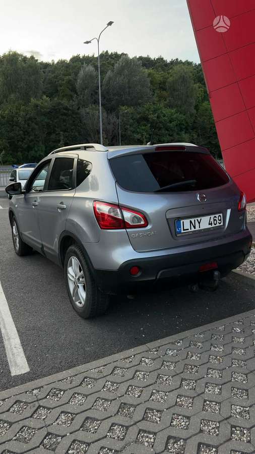 Nissan Qashqai 2011 — двигун 1995 cm³, 150 HP (110kW)